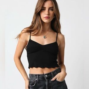 Olivaceous 🆕 Demi Top Black Sleeveless Cropped Cami S M L